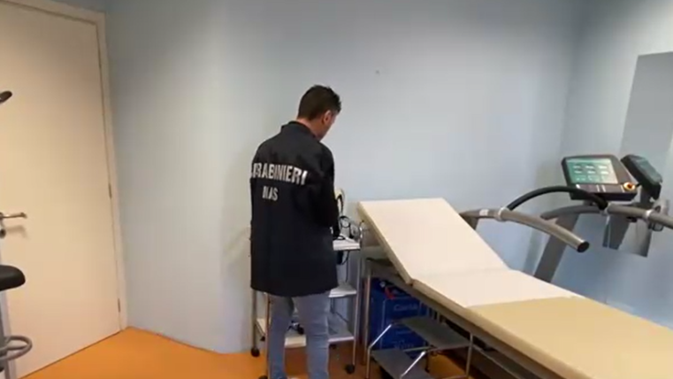 yy